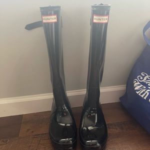 Hunter tall rain boot